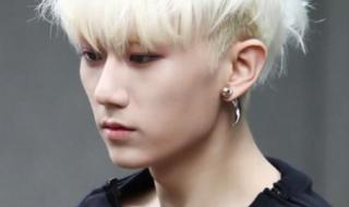 金泫雅张贤胜是情侣吗 张贤胜泫雅真实热吻